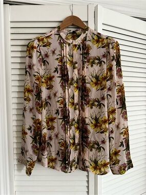 Express Pink Floral Pleated Long-Sleeve Blouse